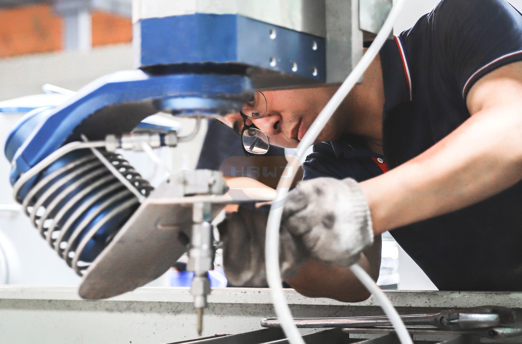 維修.jpg 維修.jpg